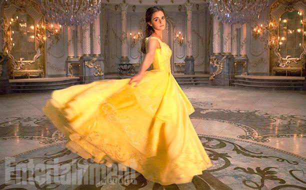 BBTVScreenTime's tweet photo. See Emma Watson, Dan Stevens, Luke Evans and more in new photos from Beauty and the Beast via @EW https://t.co/nztWZAzAsr https://t.co/pMKqT9rwNO