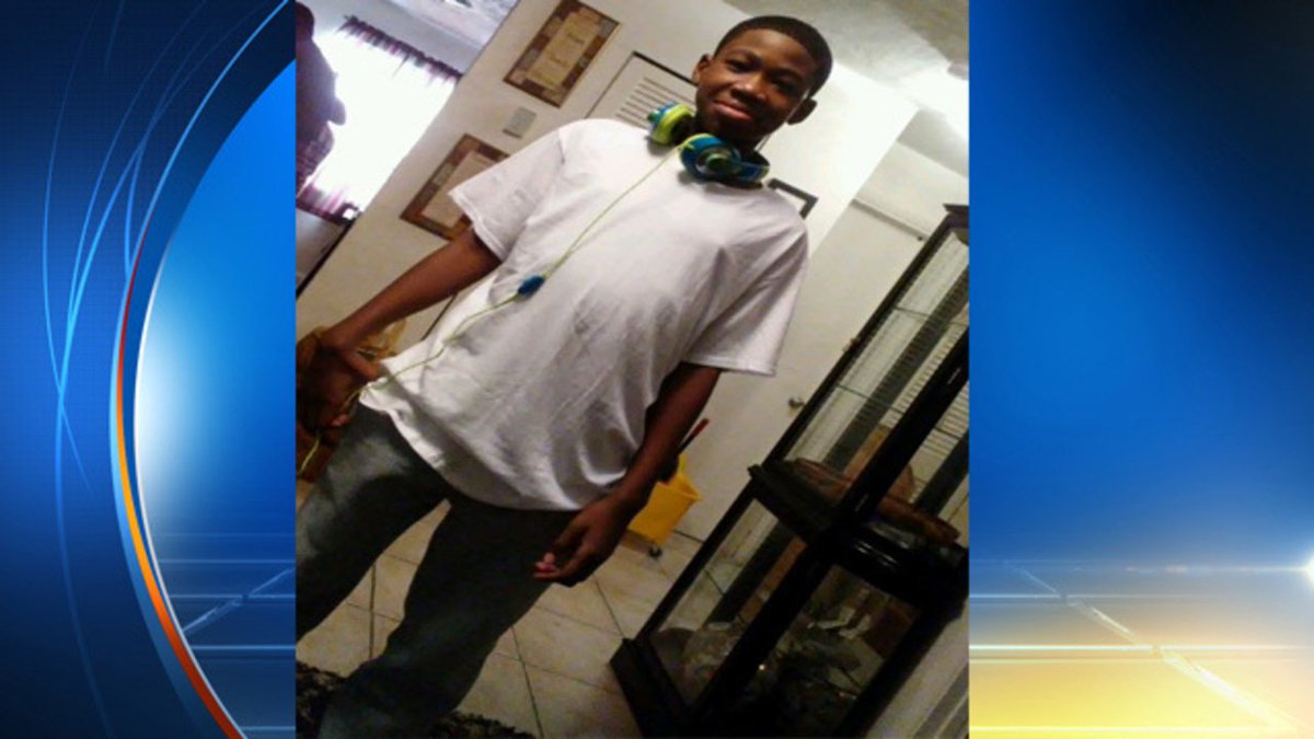 #BREAKING Police searching for missing 11-year-old boy w/autism last seen in Pompano Beach bit.ly/2e3ermH?utm_me… https://t.co/OuUnenFSdz