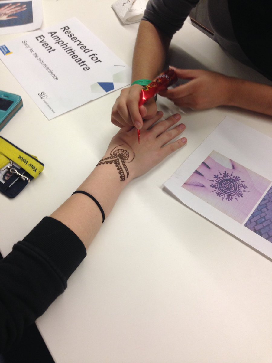 RyersonMoves's tweet photo. Come and get your henna done on the 2nd floor of the SLC as part of our Masala Bhangra event! https://t.co/IzSHLrtKCA