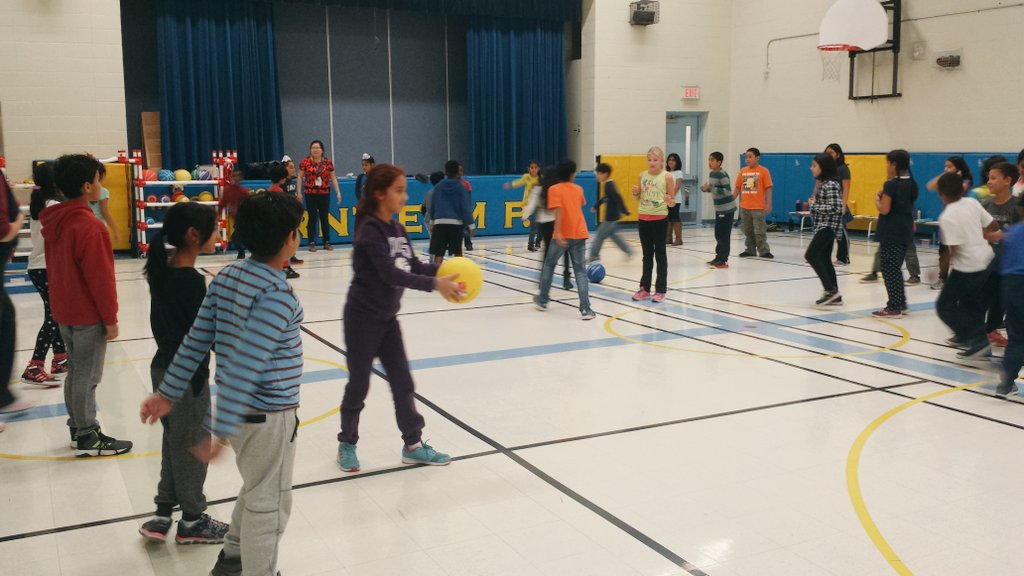 MsKFolo88's tweet photo. So proud to introduce @burntelmps 60 new &amp; returning PALS in training &amp; ready to be Leaders on the playground! #AlwaysRoomForOneMore #PALS https://t.co/Jl20O2aI2b