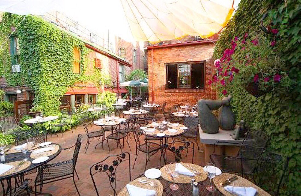 Tabard_Inn's tweet photo. An extremely gorgeous 75• day calls for drinks & dinner in our quaint and darling patio.
#itsfiveoclockhere https://t.co/4xwmdPpS5b