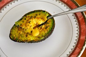 TrainMe_App's tweet photo. Who knew you could bake avocado? It makes a fun little boat for half of a scrambled egg. Enjoy for as a nutritious,  https://t.co/4x71ZqOg9w https://t.co/bZwXnhFWzs