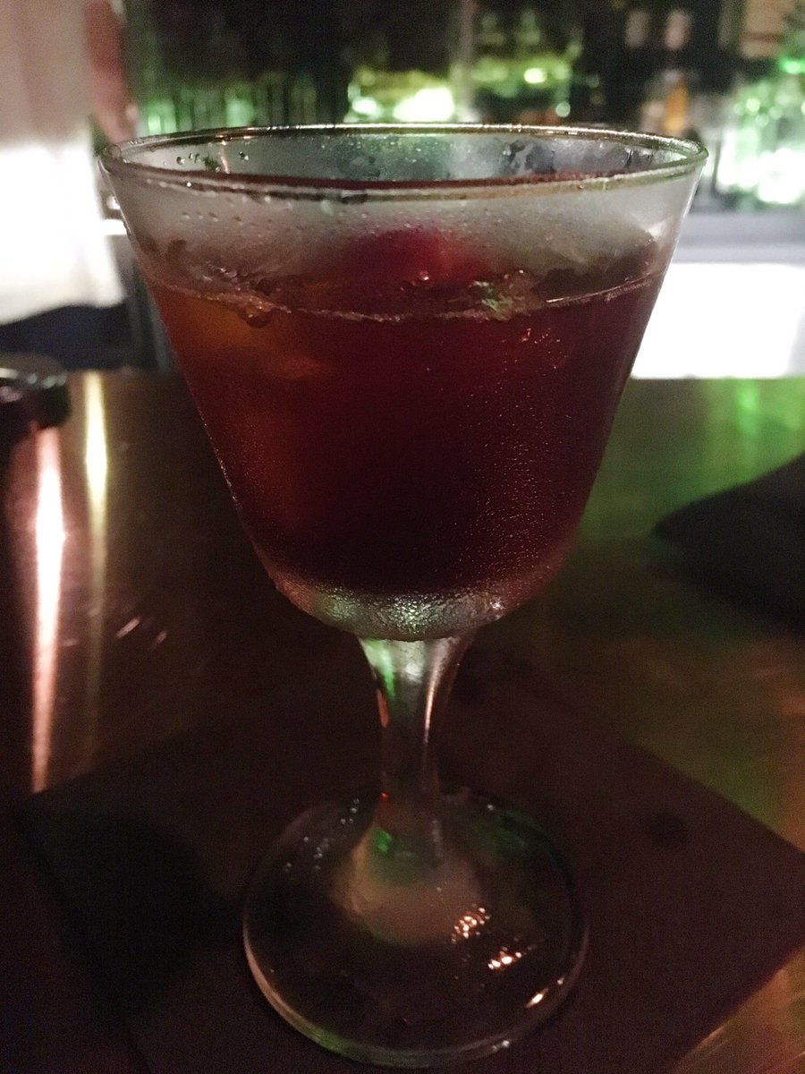 drinkhackney's tweet image. Well hello @Rays__Bar! 😁🍸🍕Very good to meet you! #newopening #dalston