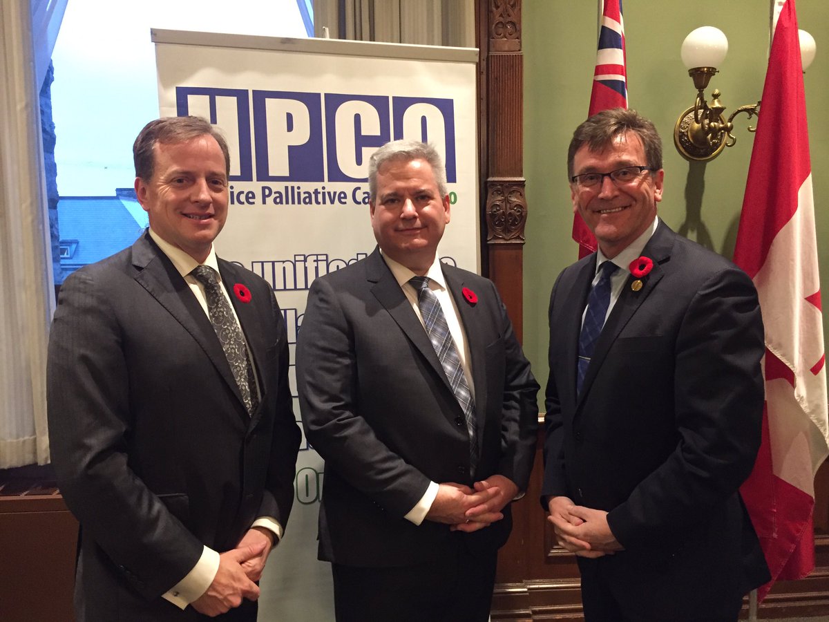HPCOntario's tweet photo. Enjoying some great conversations about the value of #hospice care at Queens Park #mppday https://t.co/zN8IPTvb4o