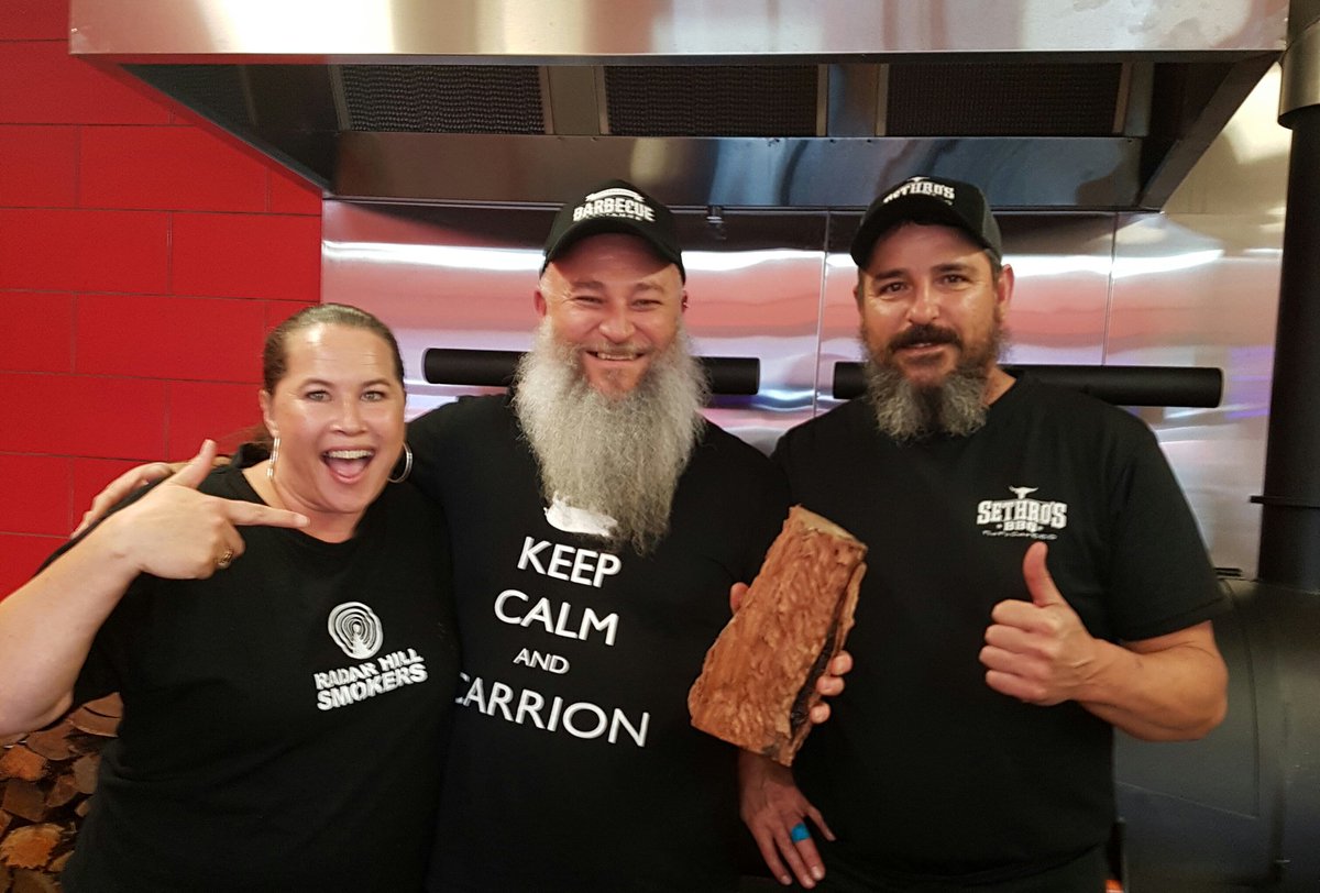 sethrosbbq's tweet photo. When your #BBQ #hero @shankbrothersbbq drops by for a feed!! What an awesome bloke! #sethrosbbq #American #realdeal @jesspryles https://t.co/sHKYx5OkhL