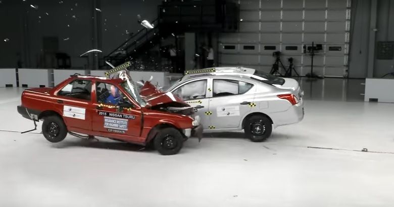 eldeforma's tweet photo. VIDEO: La perturbadora prueba de choque entre el auto más barato de México Vs el auto más barato de Estados Unidos https://t.co/Crvrnez6Il https://t.co/eBDfALxlaH