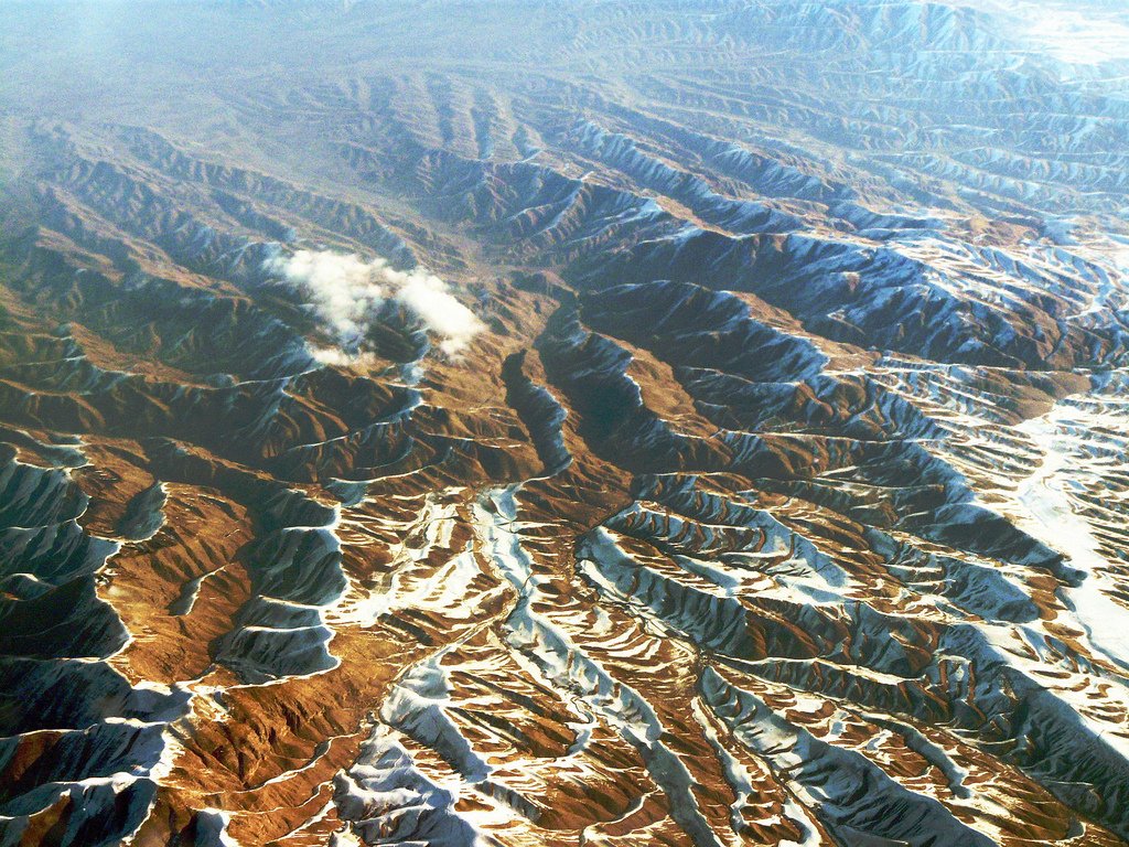 منظر جوي للجبال بين #كابل و #مزار_شريف
#أفغانستان #من_قلب_أفغانستان
#افغانستان_الجميلة