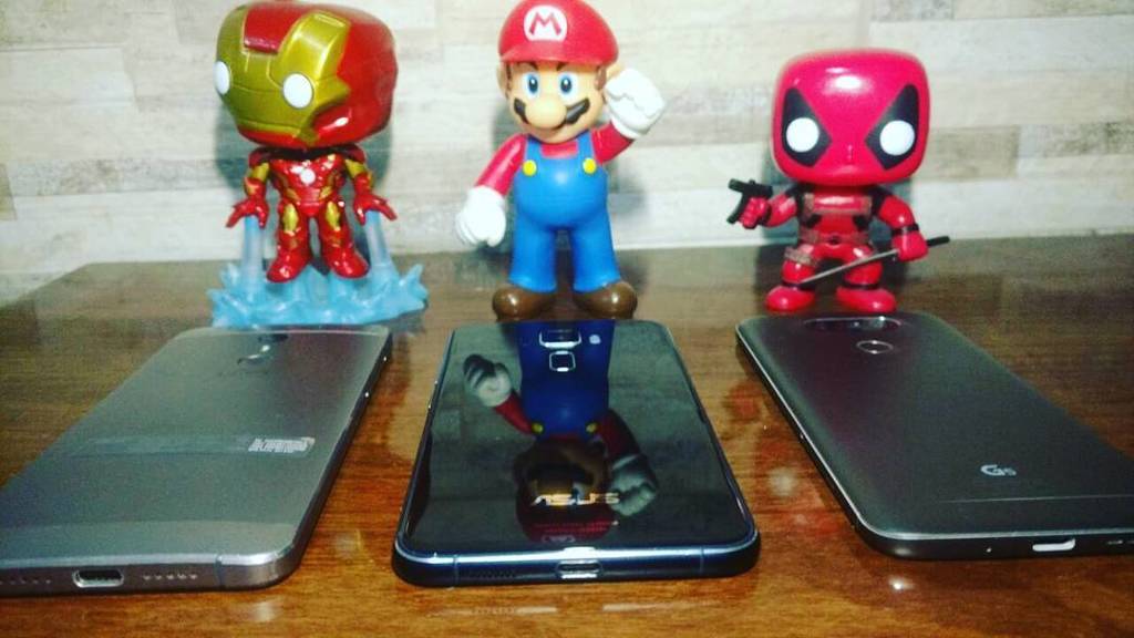 PhillCassianoOf's tweet photo. Chose your destiny... #LGG5Se #Zenfone3 #UmiSuper https://t.co/e0f3sUlQUP https://t.co/0oltKW97qZ