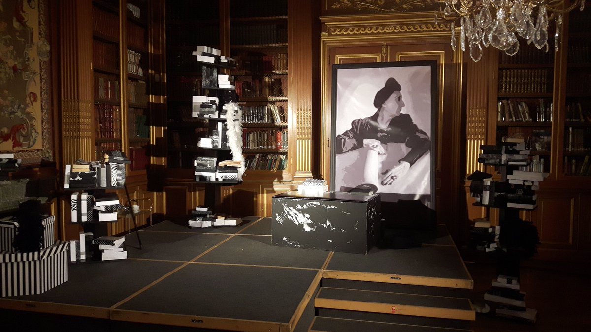 westdeancollege's tweet image. Jules Craig welcomed Edith Sitwell back to West Dean tonight in @Edith_Who Edith, Elizabeth and I, 3 hearts + shared eccentricity #applause