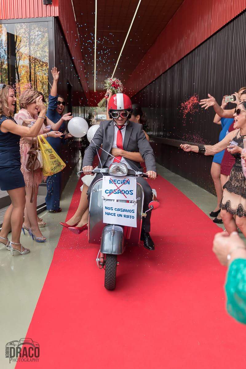 KlerMagallanes's tweet photo. Momentos divertidos que gustan a los invitados en una boda.. un placer haber organizado la vuestra  #bodadelosbubus #boda #weddingplanners https://t.co/yZc2BH3zdp