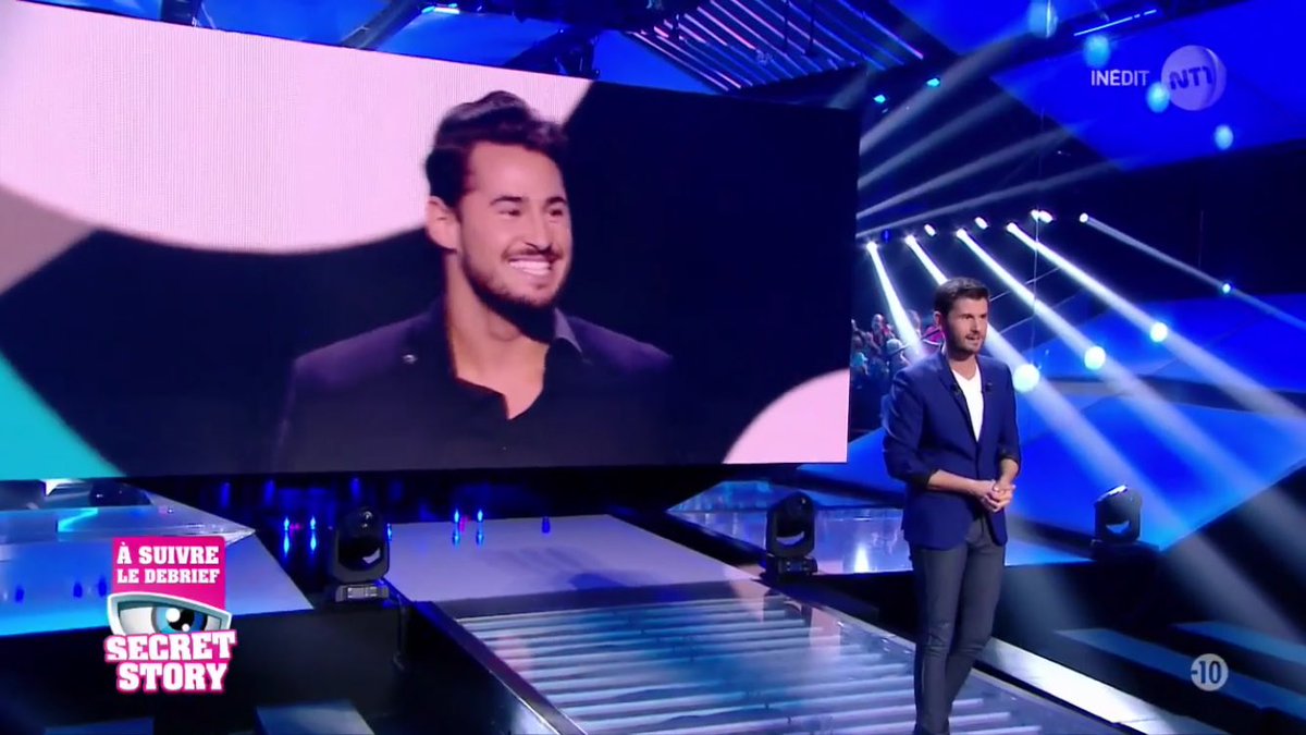 RemiSS9_Source's tweet photo. @OffRemi dans #LeDebrief du mercredi 2 novembre. #SS10 https://t.co/oDdekyM40h