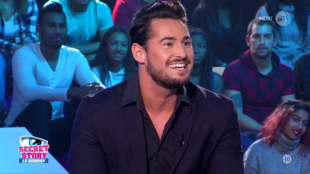 RemiSS9_Source's tweet photo. @OffRemi dans #LeDebrief du mercredi 2 novembre. #SS10 😍😘 https://t.co/tLTFqEeQOb