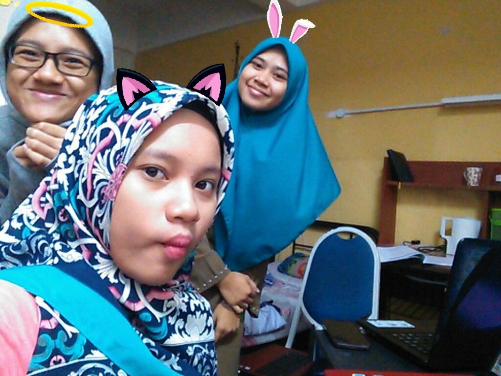 lahhhhafiqah's tweet photo. Tengah tunggu bas..... class cancel! #pinkblueday https://t.co/ORLBThLhEh