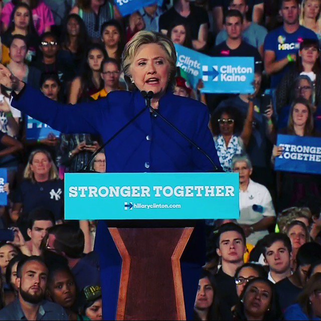 deirdredmcclain's tweet photo. #hillaryclinton #asu 2016 PRES. HILLARY CLINTON Heart Embrace Students Imagine Future..Fate Nation Comes Down 1 Moment..Stronger Together https://t.co/DGLjETUZZa