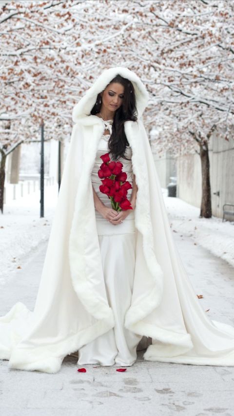 Winter is coming and we LOVE these #WinterWonderland ideas!
ow.ly/QlMY305NQEU
#weddingWednesday #weddinghour #Wedding #love