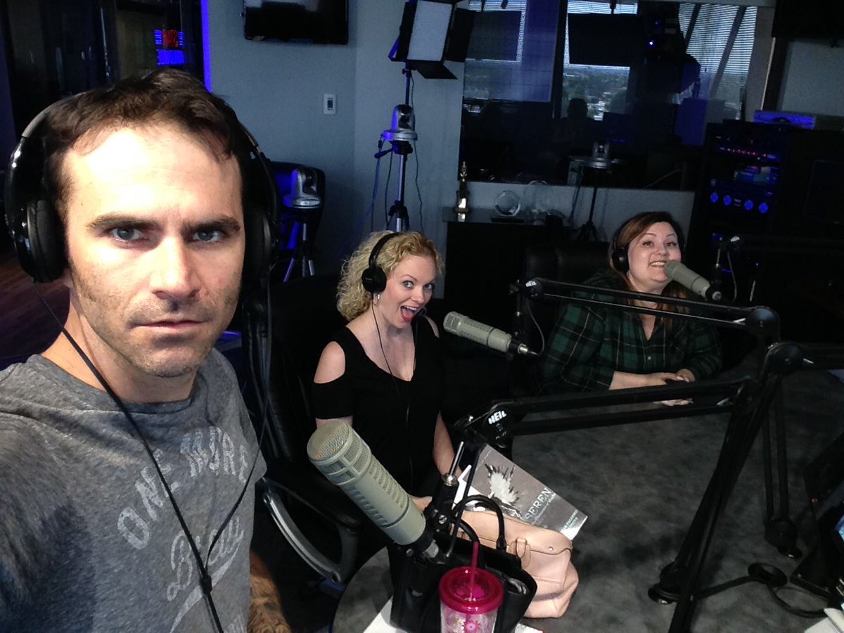 MERodgerson's tweet photo. One week to get your tickets to @standuplive in #phx @CityScapePHX #rt #retweet to join us at the #premiere of @SummerSalesShow #november 9 https://t.co/4LvTonsGLl