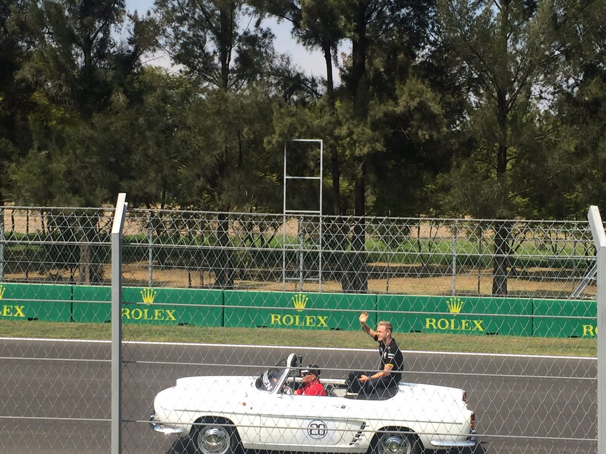 Mayren_L's tweet photo. @KevinMagnussen @JolyonPalmer @Ericsson_Marcus #MexicoGP2016 https://t.co/jloI1vMpsX