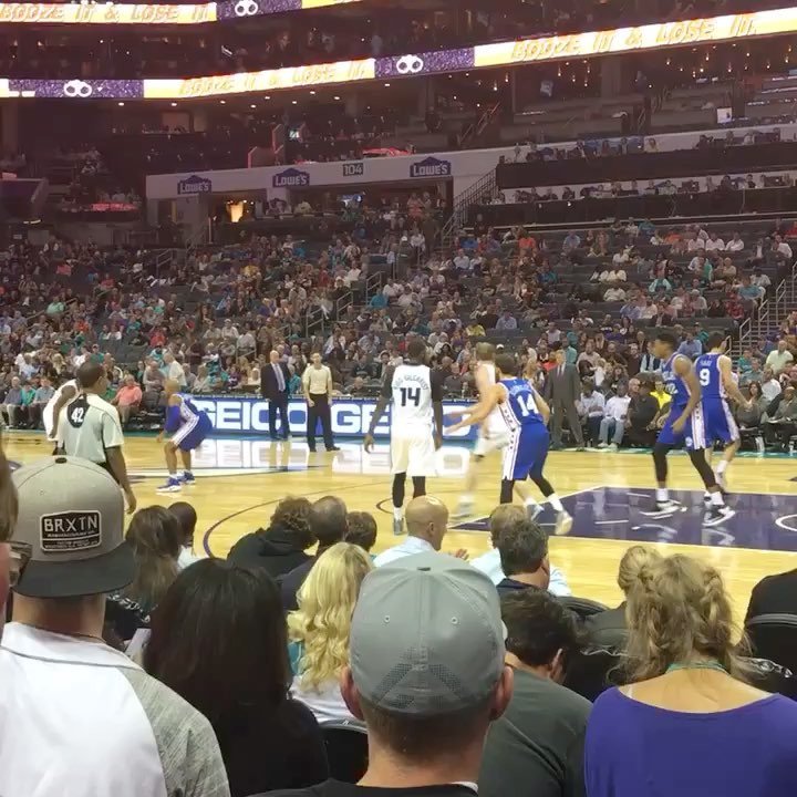 blackwedco's tweet photo. BUCKETS.

#bestsocialclt #charlottehornets #bringbackthebuzz #buildyourbuzz #buzzcity https://t.co/KIvxdvOwUE