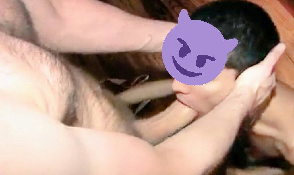 Jrboy__'s tweet image. Give me hard😈