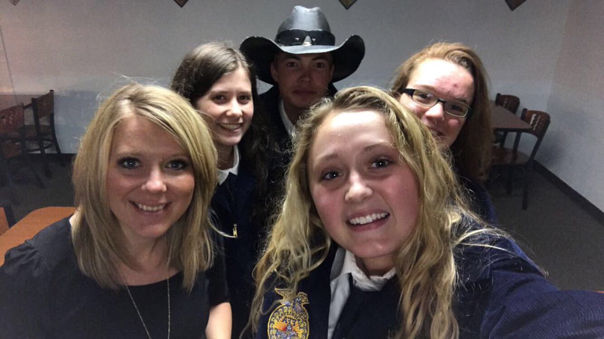 KearneyFFA's tweet photo. First time at Fall Speaking. Everyone did a great job! #StartingOurLegacy https://t.co/diqVSJu76y