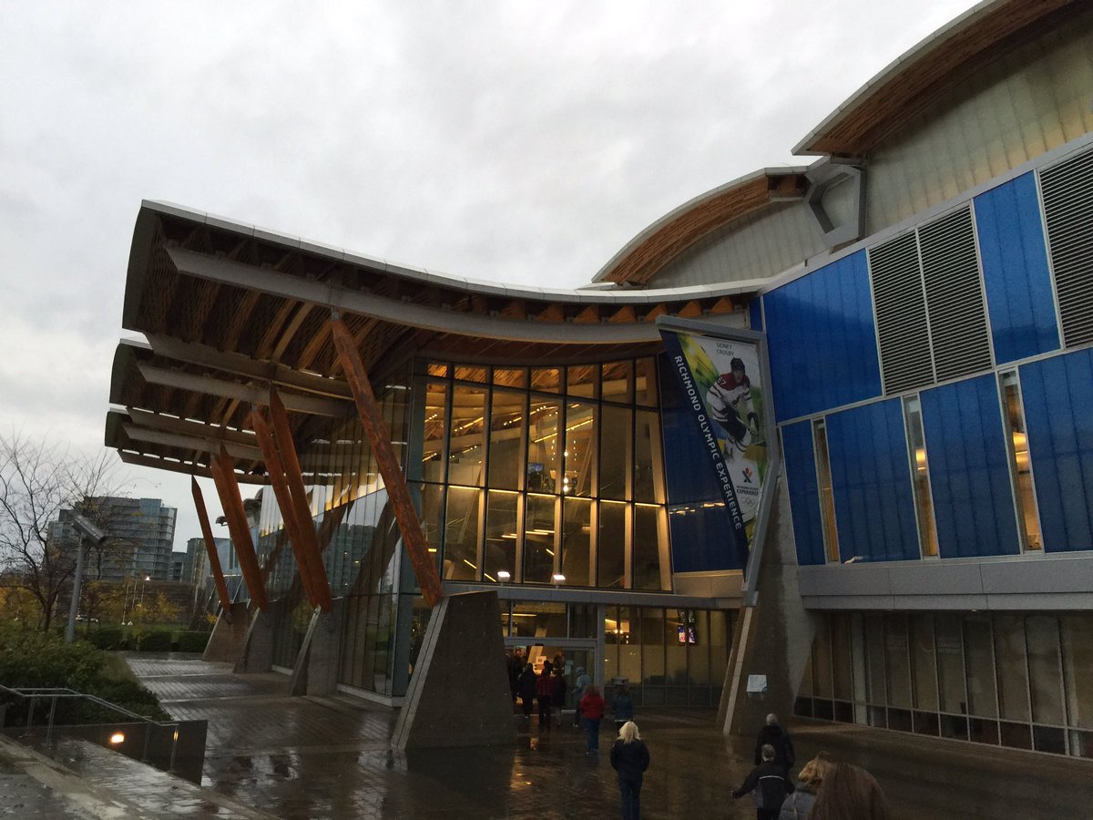 tourismchris's tweet photo. First time at the @RichmondOval can't wait to see the second and third floor! #OvalROX #NetCon16 #olympics @TourismRichmond https://t.co/vBuiO9R9kU