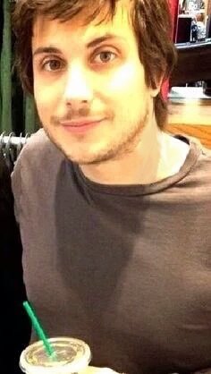 OfficerFrnkIero's tweet image. New account, not new to RP!

- Officer!Frank
- Gay
- Switch
- Descriptive

RT for me, please? 🚓