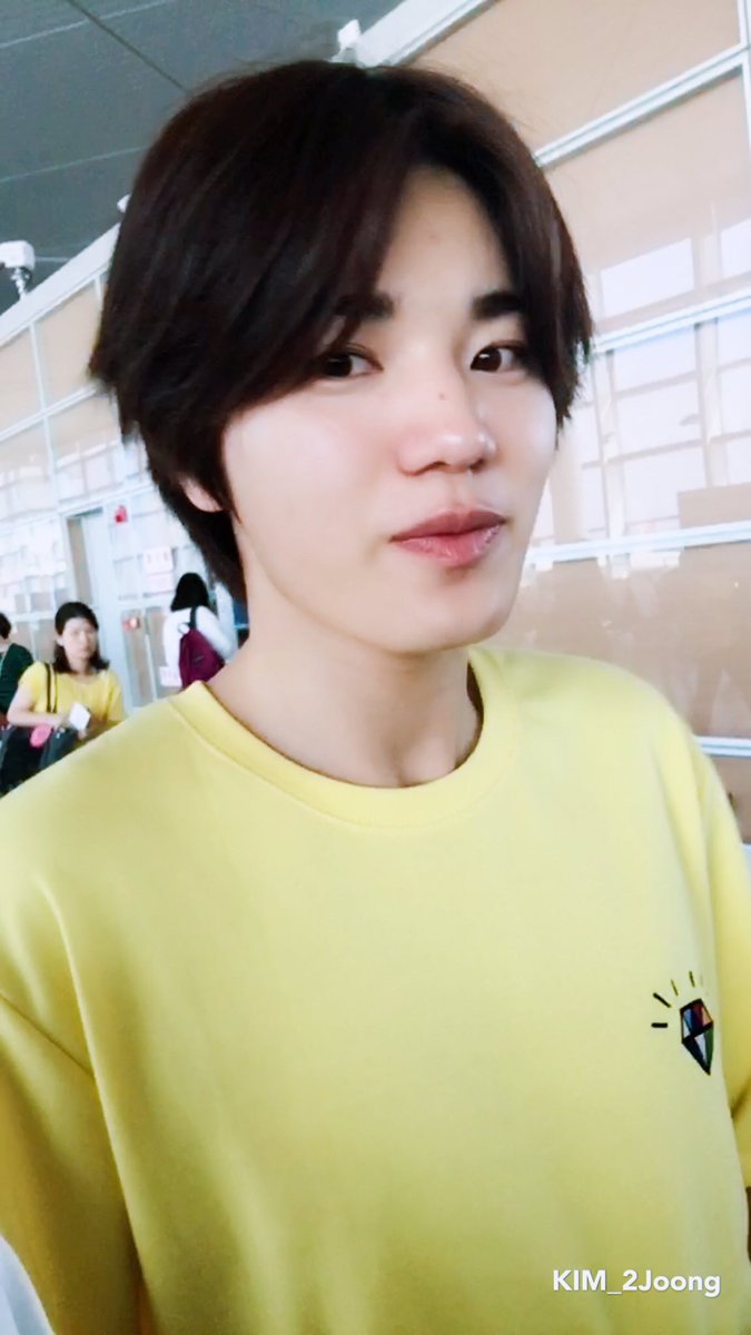 sungjongpics's tweet photo. 🐱💛🌟🍋✨💫 https://t.co/YHlajn6PyO