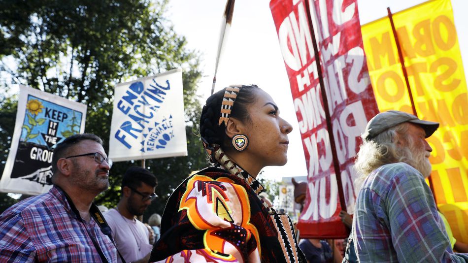 mashable's tweet image. 7 ways to stand with Standing Rock and the #NoDAPL movement on.mash.to/2ef5a6s