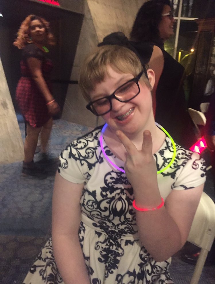 miamelaanie's tweet photo. Maddy and I had so much fun at this years buddy prom! ❤️#BuddyProm2016 #TheFriendshipAwakens https://t.co/41xKKppwyc