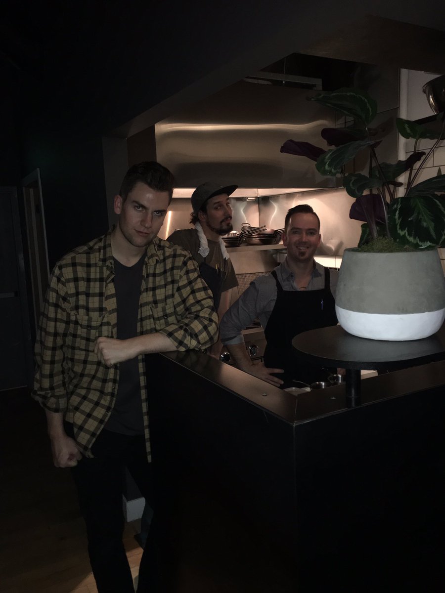 At Bar Von Der Fels RAAGGGING with the Boyz!! Get the Hell down here NOW!! <a href="/pnwrager/">PNW Negociants</a> IS IN HIS HAPPY PLACE!! 😊😊😊✨✨✨✨