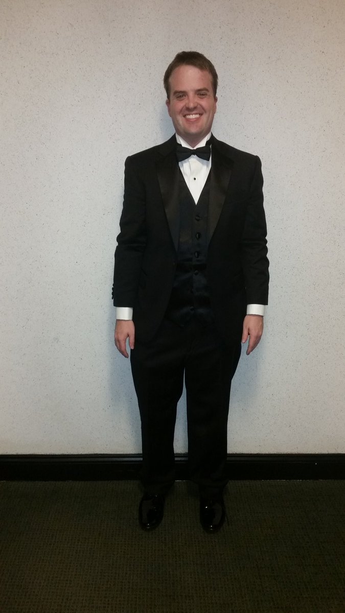 iammattfitz's tweet image. Fun night with colleagues at @ejaforg&apos;s #EnduringVision gala. And yes, I wore a tux. #shutthefrontdoor