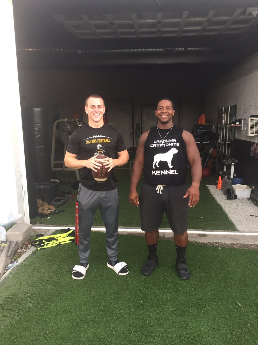 HTrotter_2's tweet photo. Can't put into words how impactful this man has been in my life. Thank you for challenging me day in and day out. Forever thankful. https://t.co/lFvdPOwQXf