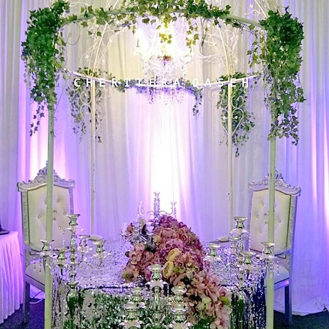 cheriteraqaseh's tweet image. GARDEN:
Table for two
#cheriteraqaseh #malaywedding #maintable #eventdecorator