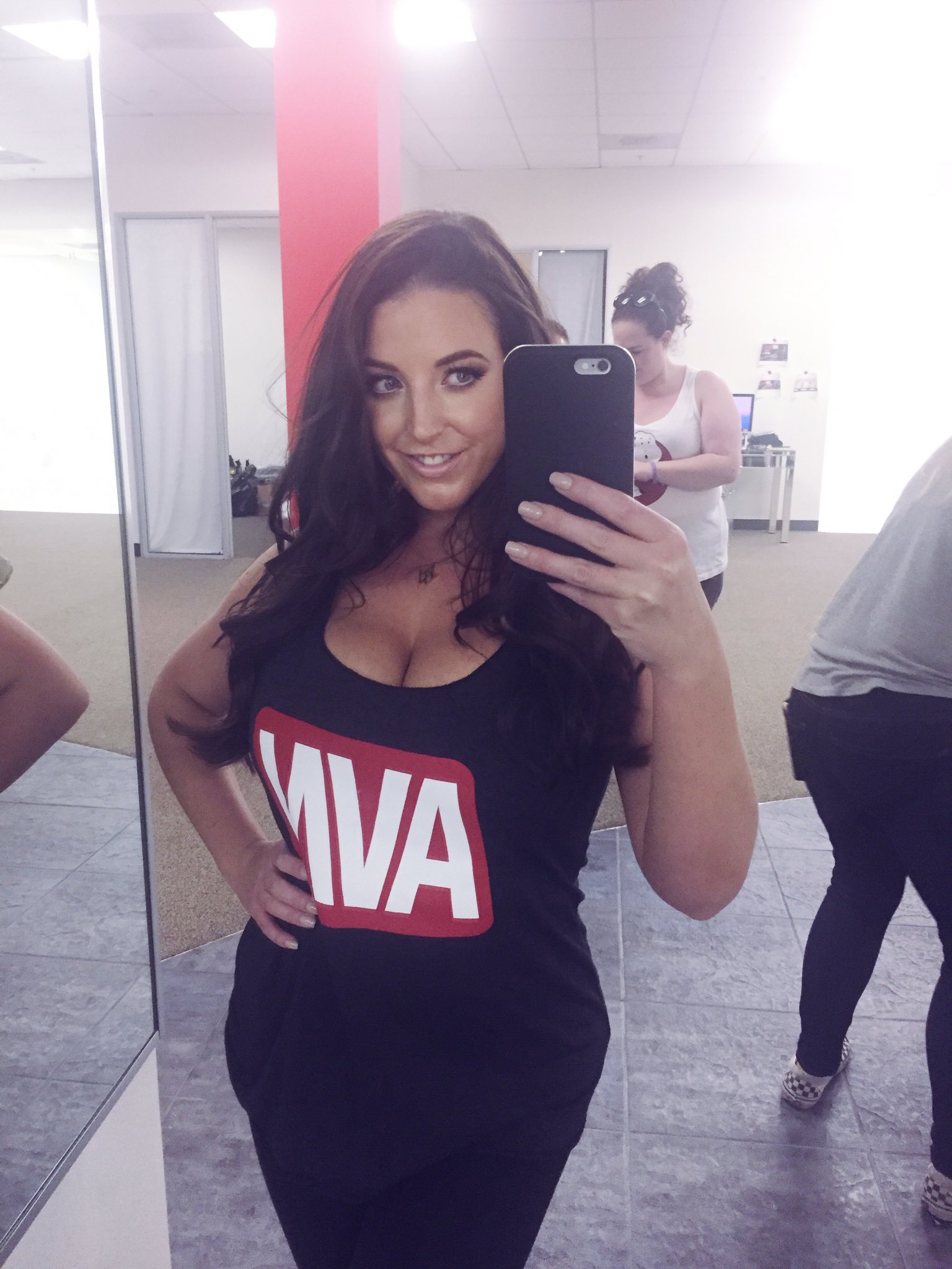 TW Pornstars - ANGELA WHITE. Twitter. I'm taking over @AVNMediaNetwork