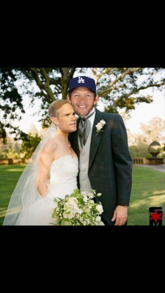 <a href="/Buck/">Joe Buck</a> does your wife know about this?!