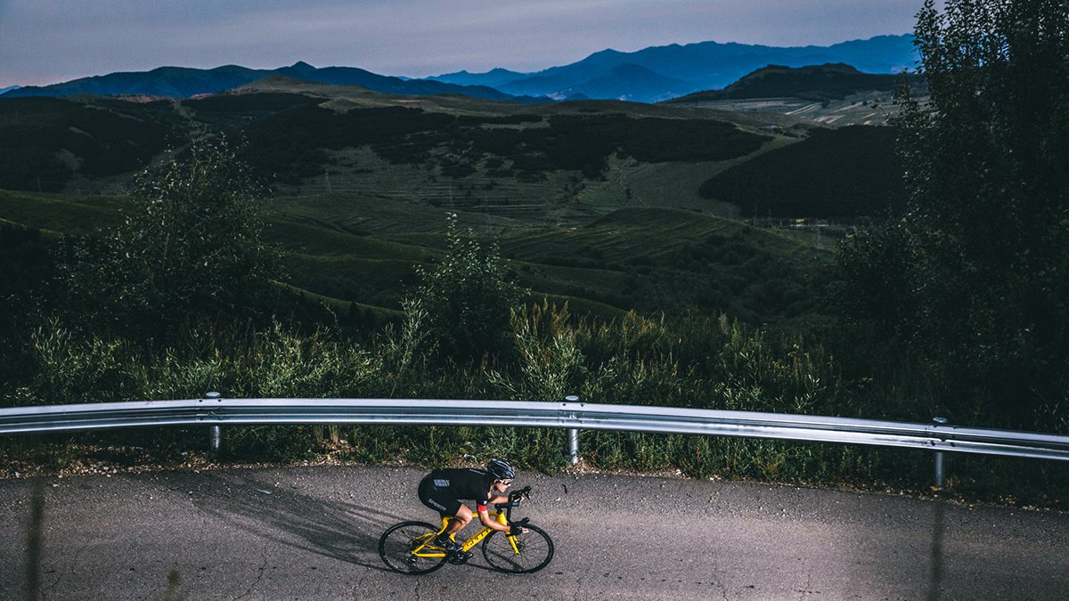 SpeedXCycling's tweet photo. This is cycling. Only me, my bike and mother nature. #SpeedXCycling #SpeedXLeopard #Cycling #Roadbike #Motivation https://t.co/7CtU0Hz462
