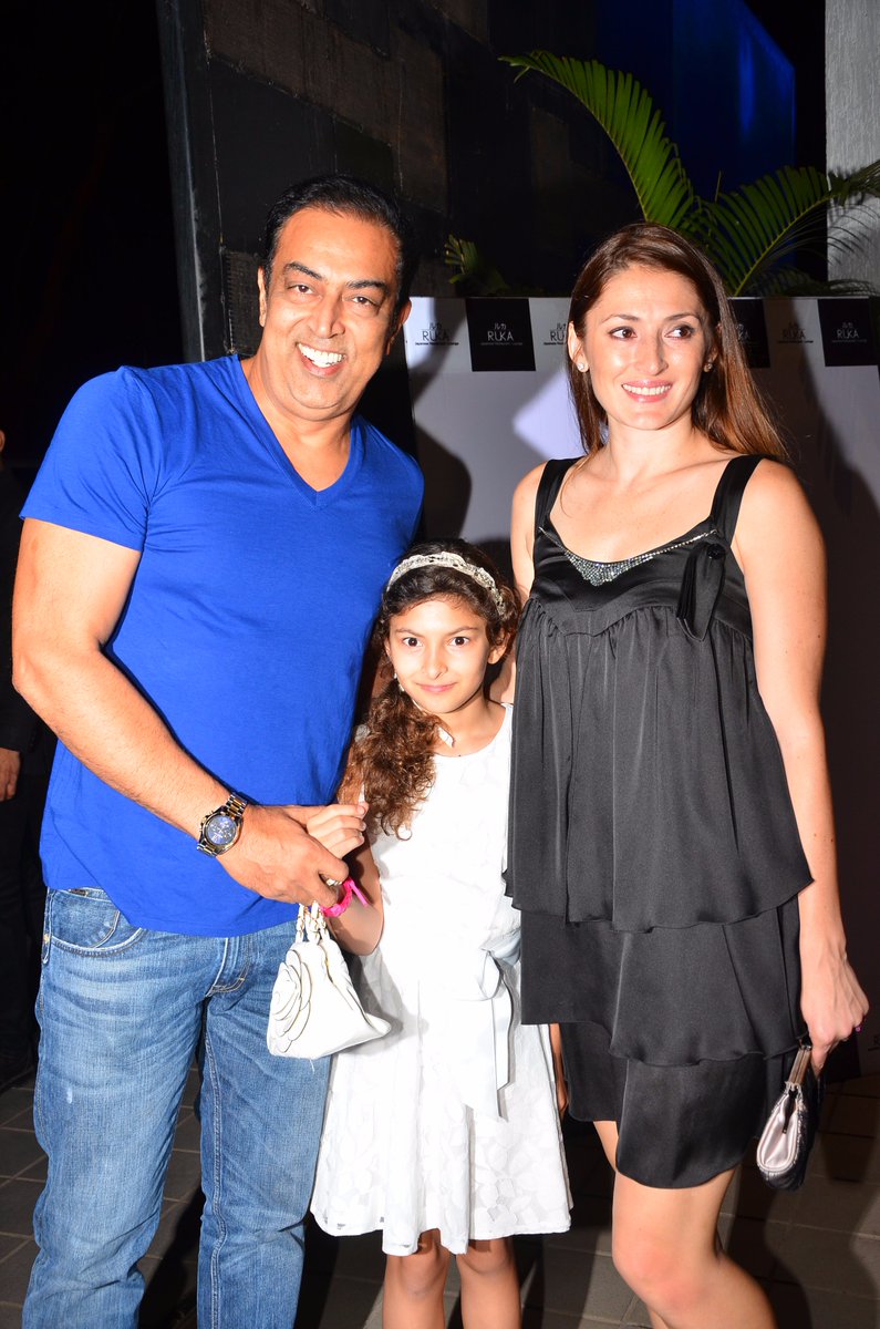 RukaRestaurant's tweet photo. Experience Family Friendly Dining @ #Ruka
It was an honor to welcome wonderful Family of @RealVinduSingh ..
#Repost #CelebVisit #FamilyVisit https://t.co/R4lxglQ0kw