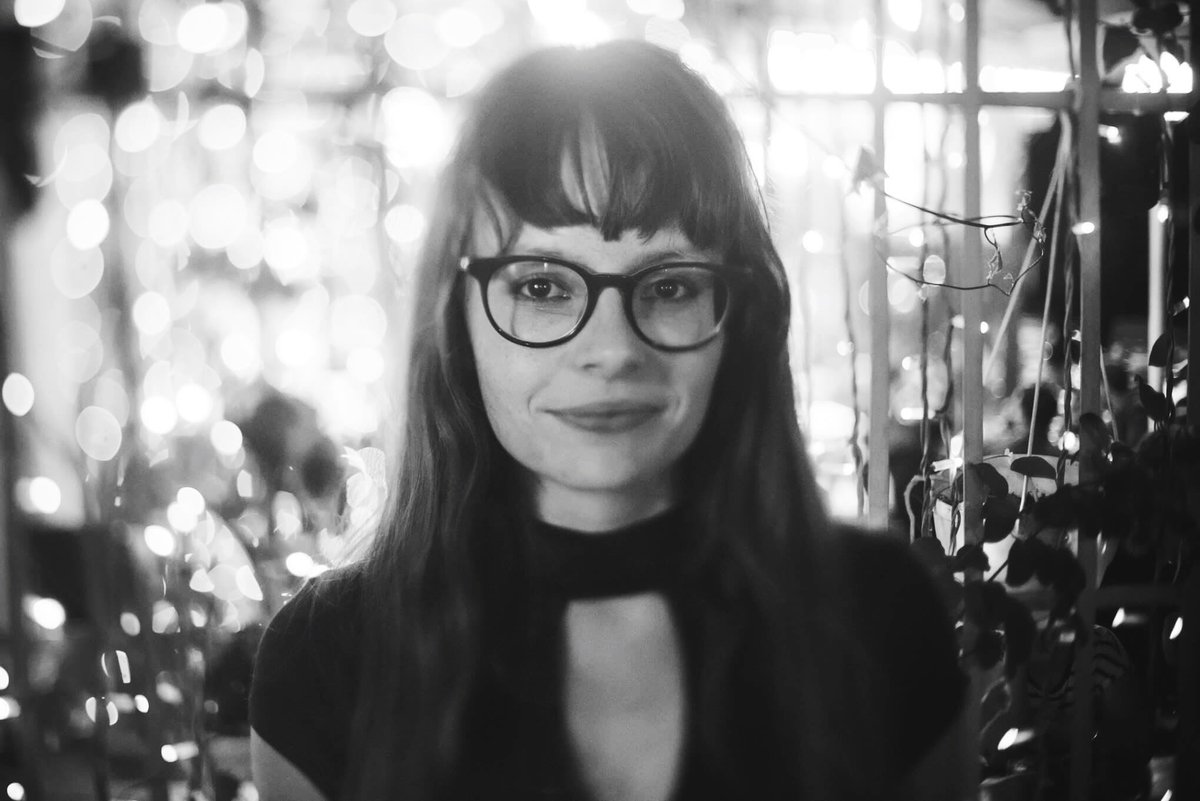 Ruby Gill chats extremes, shifts &amp; her big move ahead of the release of her debut album tomorrow. texxandthecity.com/2016/11/ruby-g…