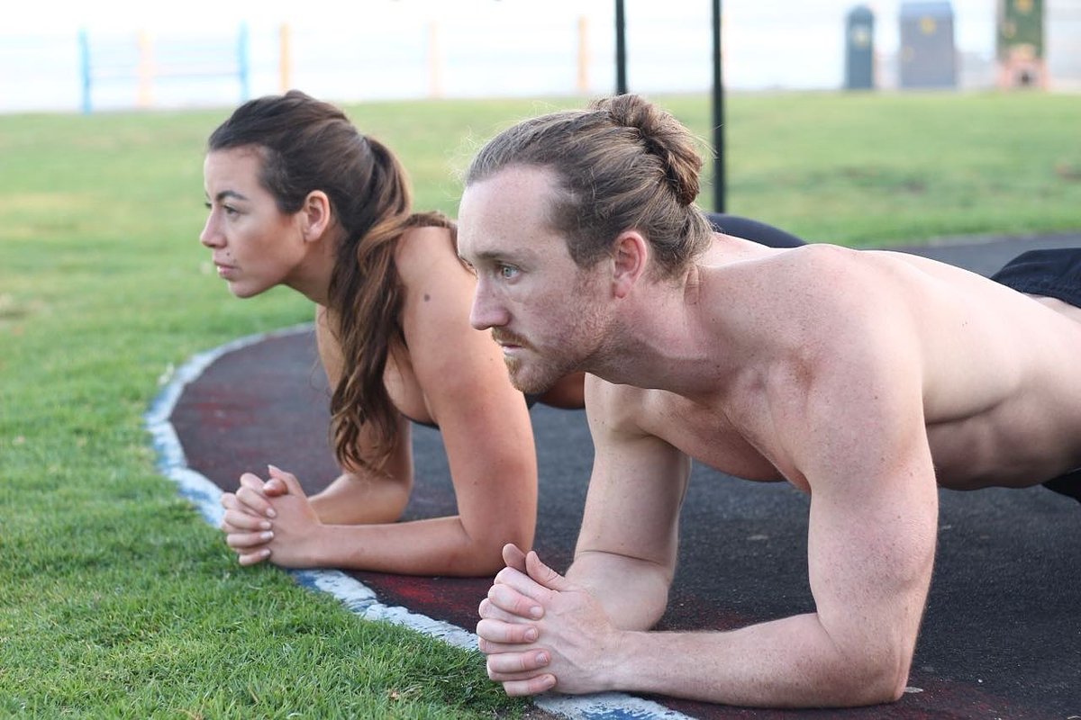 Getting ready and ripped for summer with my wonder women 
#couple #summer #personaltrainer