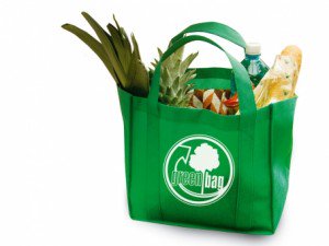 Dgn mmkai #Ecobag, diharapkan kmu dpt mngurangi pnggunaan kntong plastik &amp; pastiny lebih ramah lingkungan sobatEH ;) #BombeKantongPlastik