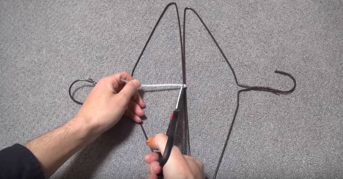 Seeff_MU's tweet image. You have too many hangers at home and do not know what to do with them? Take a look at this : youtube.com/watch?v=-NoeAR…  #seeff #DIY