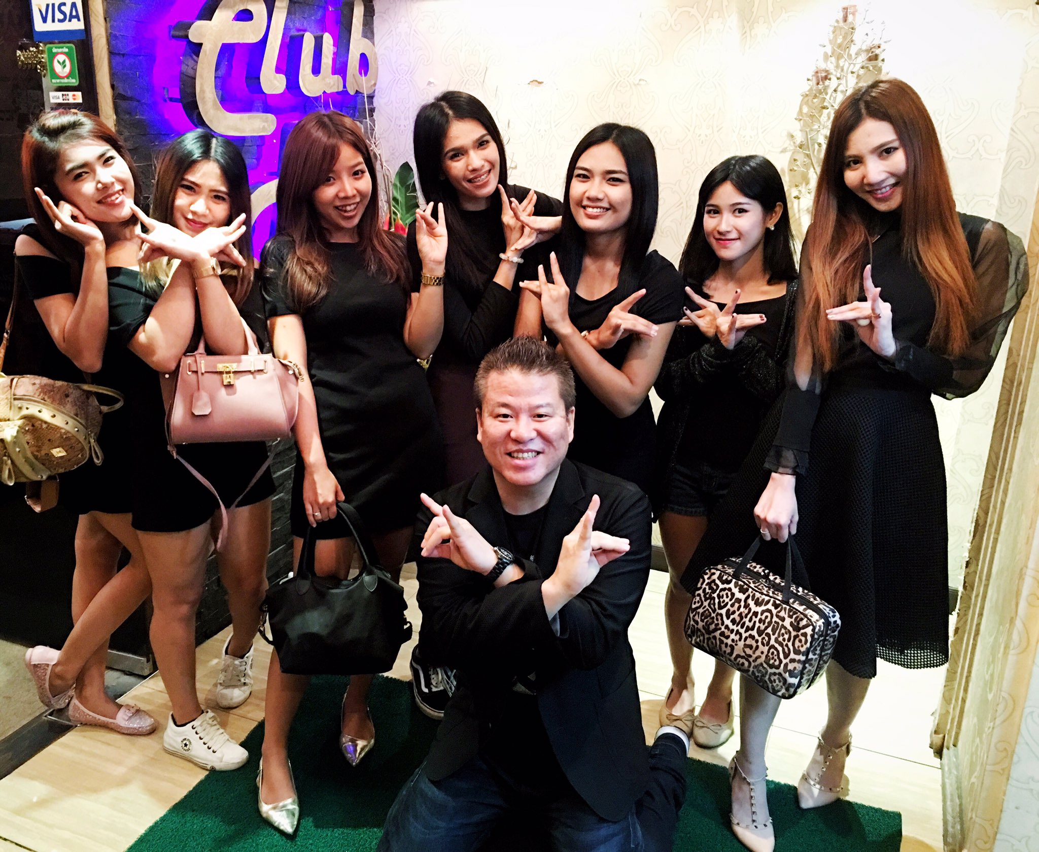タイは服喪期間 Twitter Search Twitter