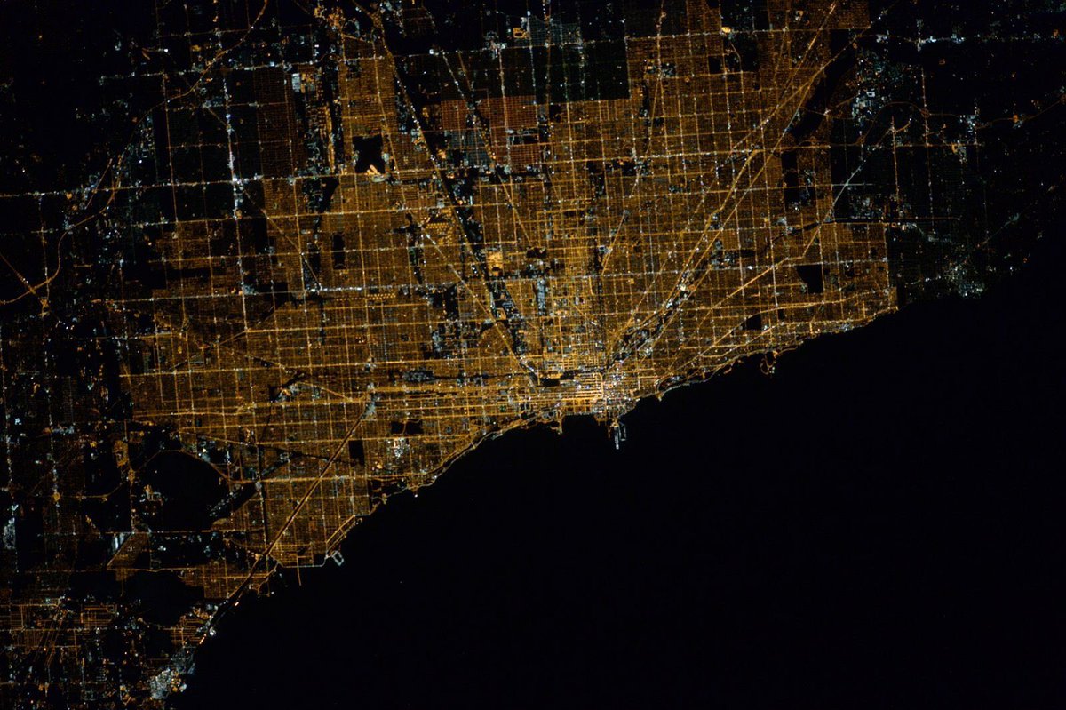 StationCDRKelly's tweet image. Go @Cubs! Crazy to think the last time they won the #WorldSeries was at the dawn of flight! Amazing how far we have come!