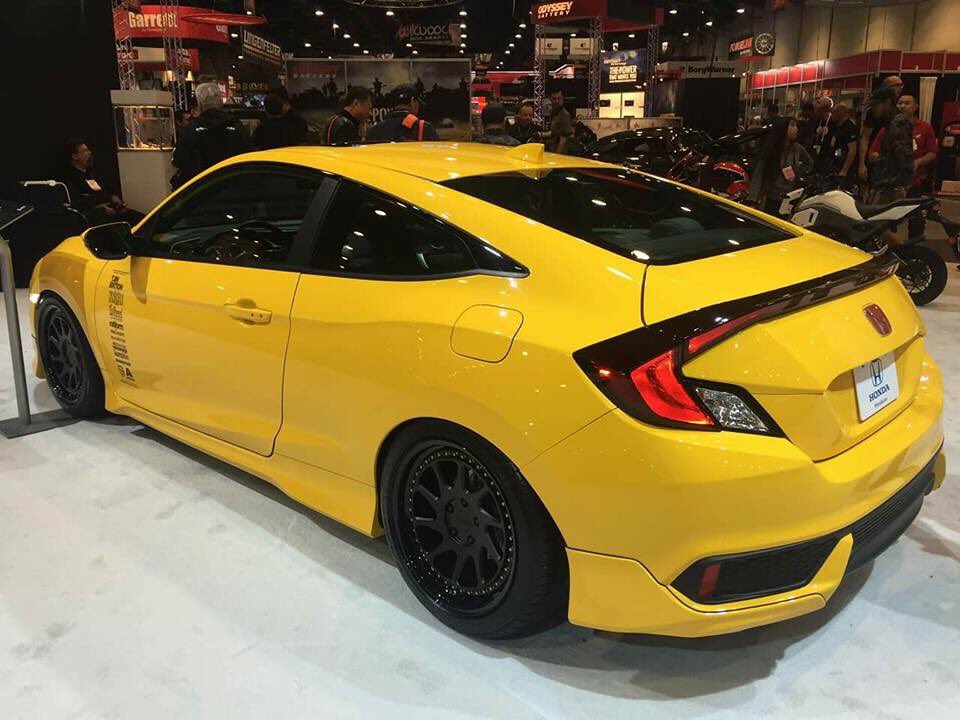 ahmd_nazim's tweet photo. Oh nooo! Honda Civic Coupe yang paling baru gaissss 🚕🚕🚕😭😭😭 https://t.co/gYvyu36QGO