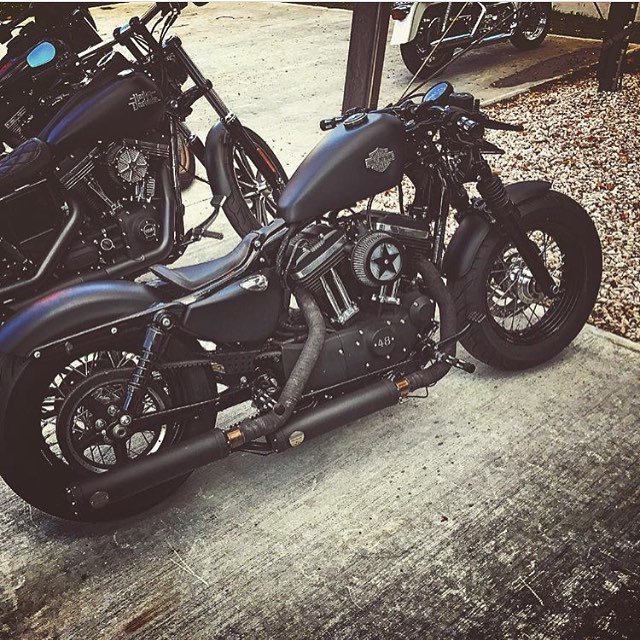 mikesnicebikes's tweet photo. This Harley is nice!
#bikelife #harleydavidson  #sportster #bikeoftheday https://t.co/GAKm3JXHNP