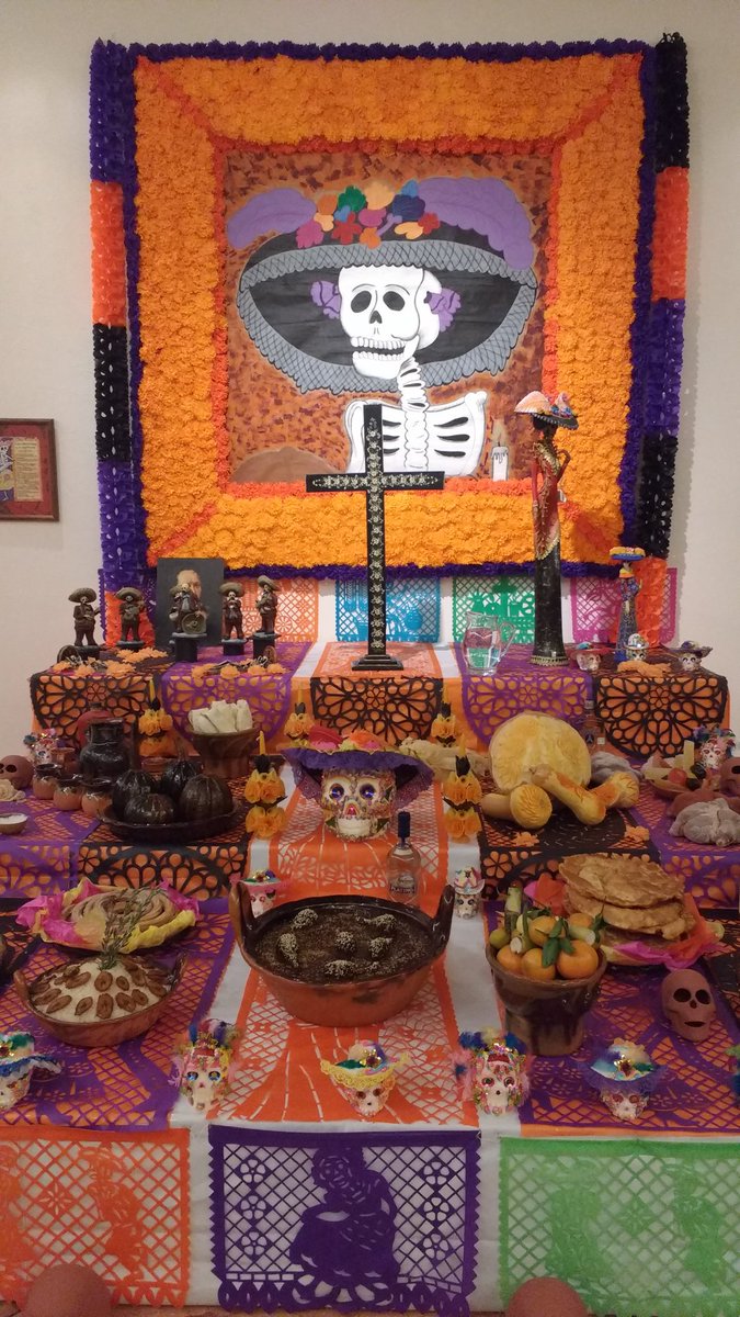 MxSiteFinder's tweet photo. The #dayofthedeaths is a very nice Mexican tradition to remember our beloved one that past away. https://t.co/USvQq6buvu
