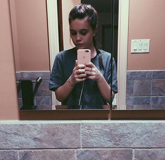 Post shower selfie. 😚