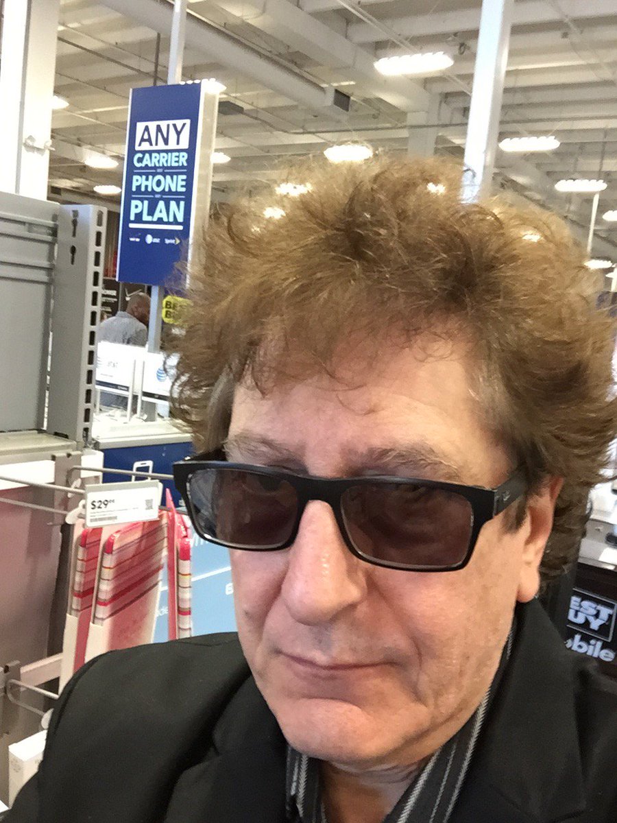 Stan_Ridgway's tweet photo. there must be some kinda way outta here ! ! #bestbuy #satnridgway #wallofvoodo #consumerhell https://t.co/KLydmMr2QM