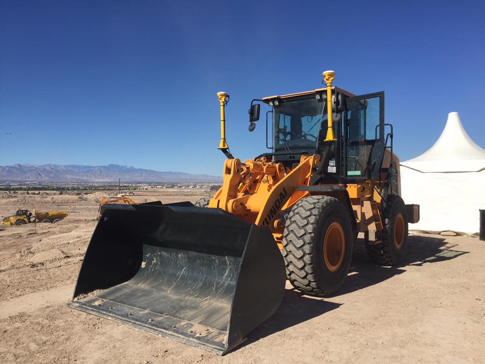 SitechWA's tweet photo. Our Sales Manager George was lucky enough to see the new GCS900 Dual Wheel Loader system in action at Trimble Dimensions Bootcamp today... https://t.co/KZlEdXBlmW