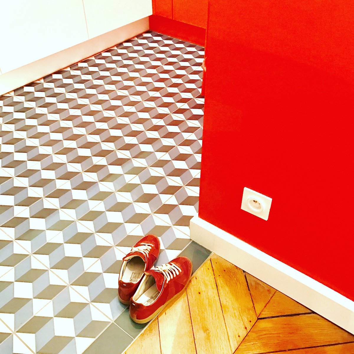 loft_75's tweet photo. #parisianapartment #details and #interestingfeatures #restored #vintage #decoration #interiordesign #parisianarchitecture #paris #loft75 https://t.co/T0TcYidKa1